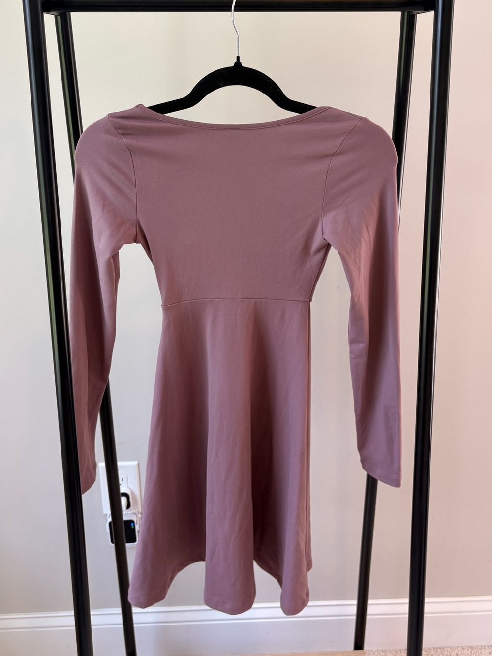 Wild Fable Longsleeve Twist-Front Mini Knit Skater Dress in Mauve - Picture 5 of 6
